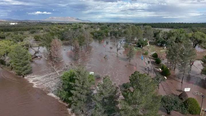 Desborda río Piedras Negras; inunda NCG y otros municipios