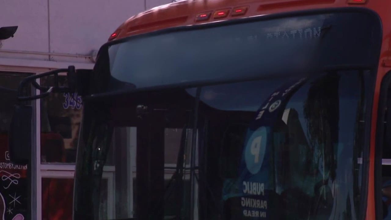 Los Angeles Metro bus rider stabbed in neck; Suspect on the run