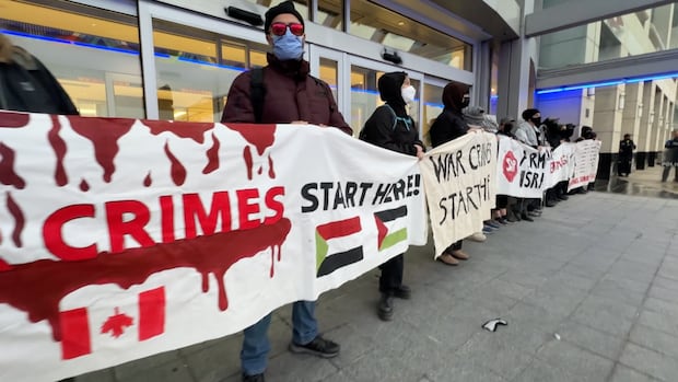 Police charge Lasalle man involved in defence conference protest in downtown London