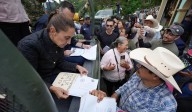 Presidenta Claudia Sheinbaum supervisa labores y apertura de caminos de Querétaro; inicia censo en apoyo a la población
