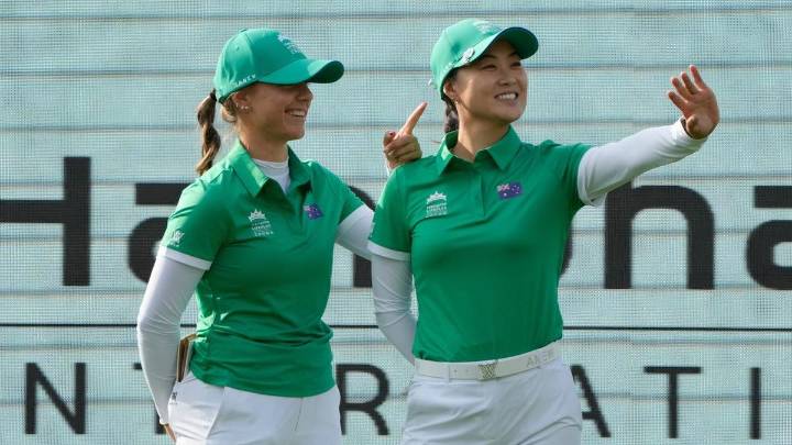 Lee, Kyriacou inch Australia close to Crown semi