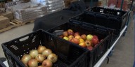 Area food banks receive donations from Hy