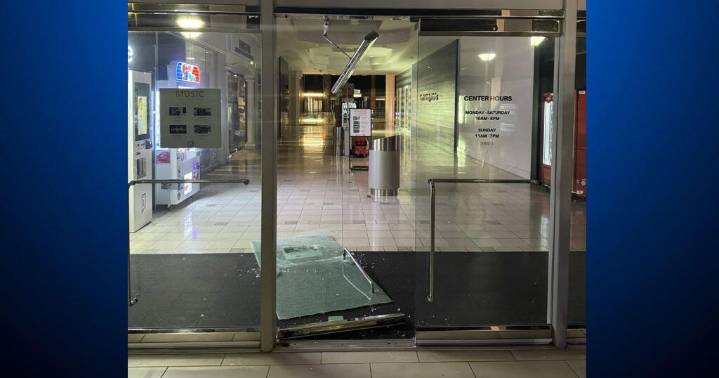 7 arrested after weekend smash-and-grab at Bay Area mall