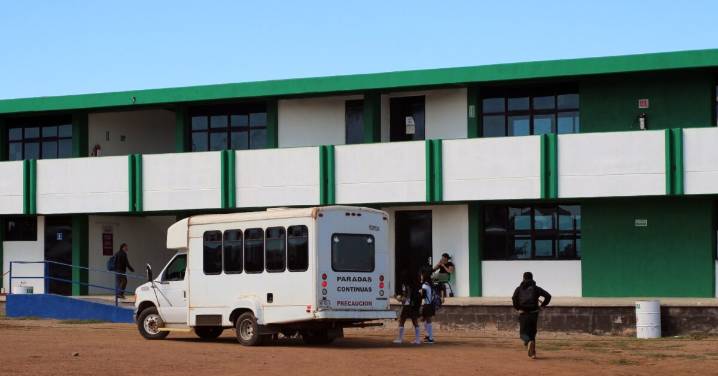 Implementan ruta de transporte para jóvenes de CONALEP Cananea