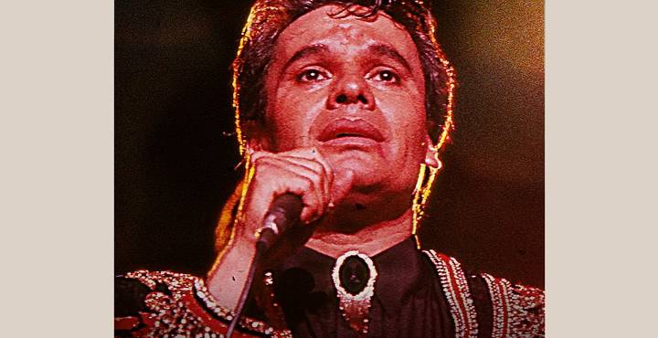 Juan Gabriel regresa al Zócalo: Netflix proyectará su icónico concierto de Bellas Artes