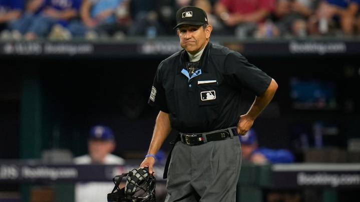 Márquez and Hoye are the crew chiefs as 4 umpires make League Championship Series debuts