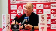 Cisqui, entrenador del Extremadura: "Las derrotas hay que asumirlas y seguir adelante"