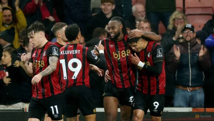 Semenyo and Kluivert stunners send Bournemouth second