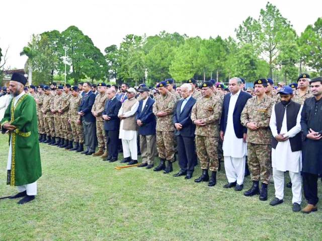Two officers among 11 army men martyred