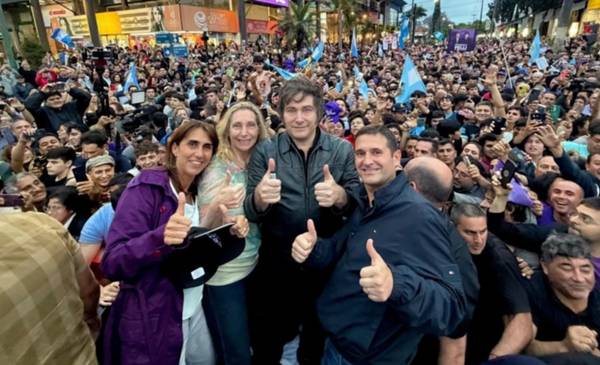 Milei en Tucumán: “El próximo domingo, elegimos entre la civilización y la barbarie"