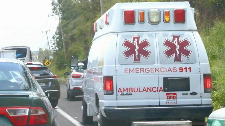 Rescatan a dos hombres que estaban a punto de morir ahogados en laguna de Tres Valles