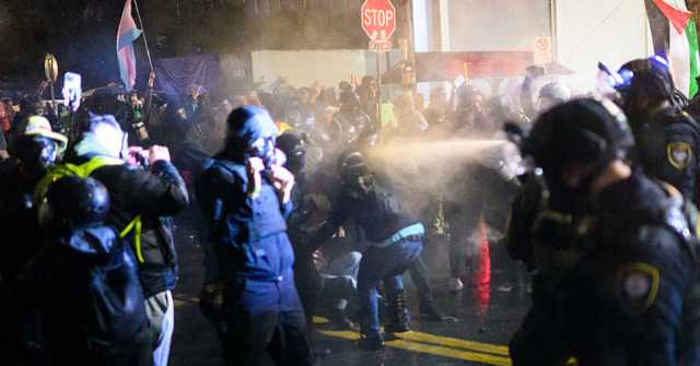 Watch: Antifa Brawls Outside Portland ICE Facility as Police Again Make No Arrests