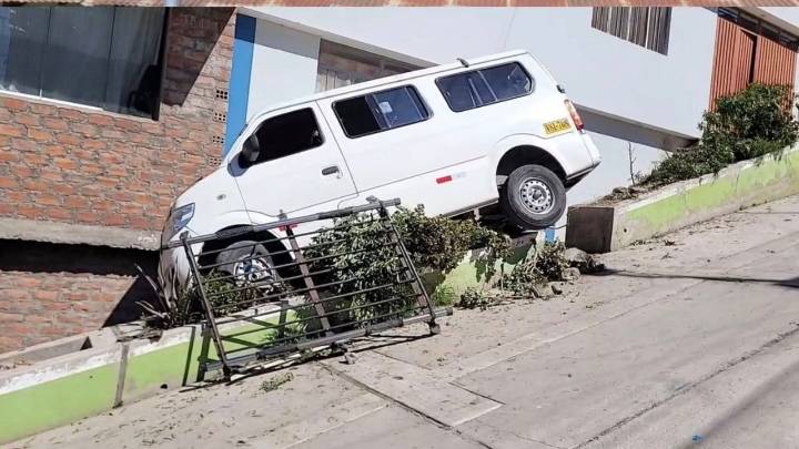 Arequipa: movilidad escolar se despista y deja cinco menores heridos (VIDEO)