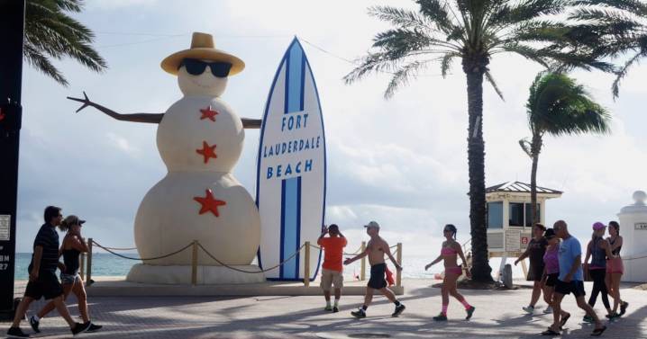 Are you a snowbird who's not returning to the U.S.?