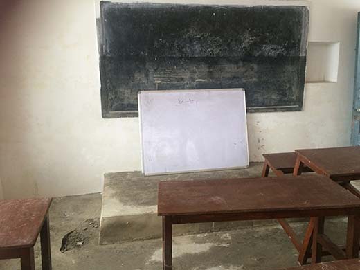 Students Study Under Open Sky as Space Crisis Hits Govt School in South Kashmir