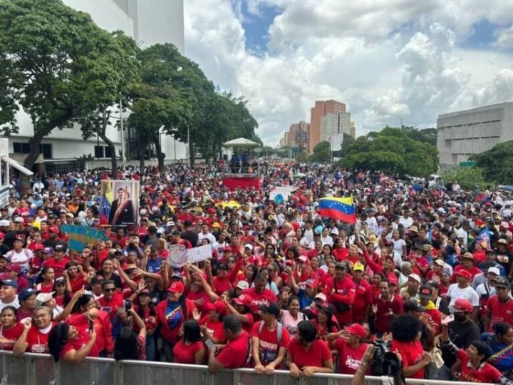 Pueblo venezolano se moviliza este lunes en rechazo a las amenazas del gobierno estadounidenses 6 de octubre de 2025 | País La actividad fue convocada por la vicepresidencia de Movilización y Eventos 