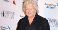 Moody Blues Singer John Lodge Dies on Tour