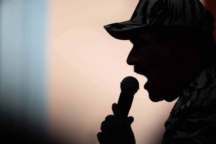 Maduro es la oscuridad y la muerte