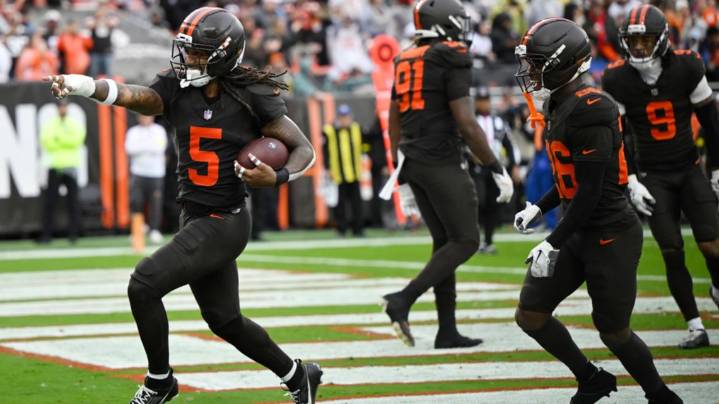 Cleveland Browns cash in on get-right game opportunity, crush struggling Miami Dolphins 31