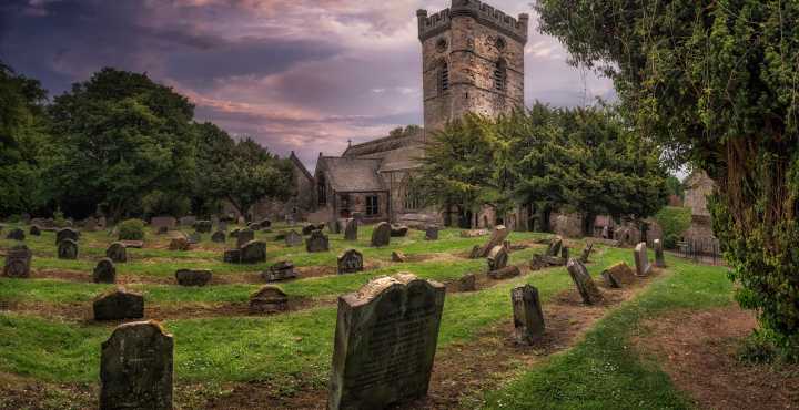 Texas Man Leaves Heartbreaking Voicemail To Wife After Being Crushed By Cemetery Vault