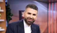 Jomari Goyso amaga con publicar fotos sin ropa por su cumpleaños y enfurece a su mamá