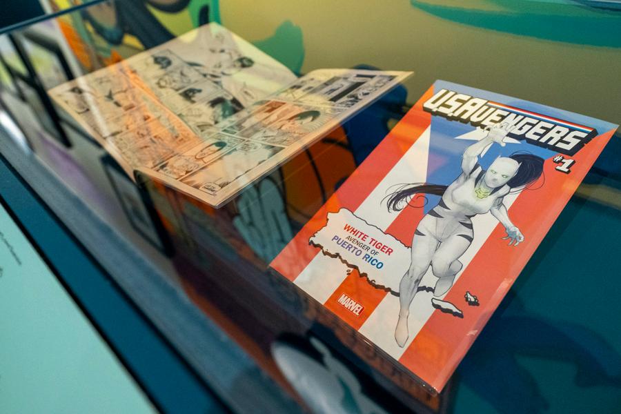 Artistas denuncian problemas y cuentan a Puerto Rico en exposición de cómics en Nueva York