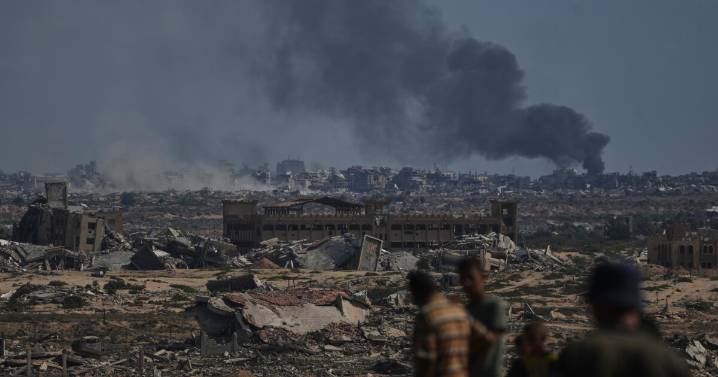 Hamas says it will accept portions of Trump's Gaza peace proposal, paving way for release of hostages