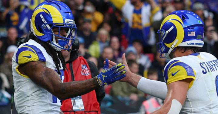 Matthew Stafford throws 5 TD passes as Rams rout Jaguars 35