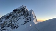 Concluye el rescate de las casi 900 personas atrapadas cerca de cara tibetana del Everest