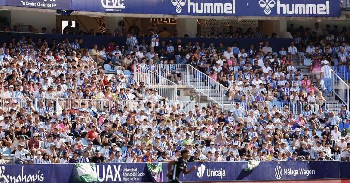Búscate en las gradas de La Rosaleda durante el Málaga