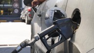 El Gobierno posterga la suba de impuestos a los combustibles