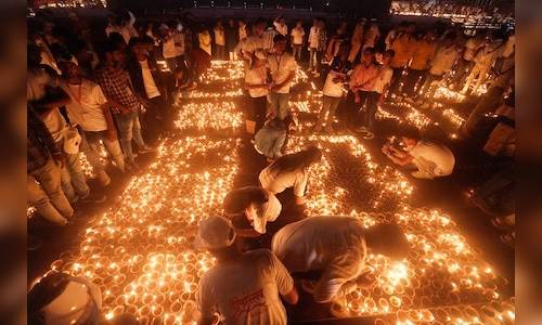 Ayodhya Deepotsav: New world record with 26.17 lakh diyas, 2128 people performing aarti together
