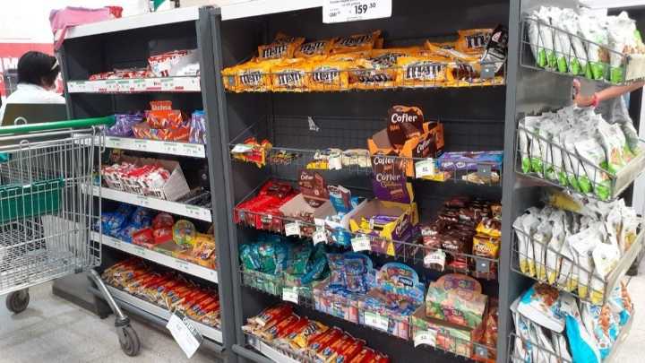 La Anmat prohibió una popular golosina y siete productos Keto por información falsa