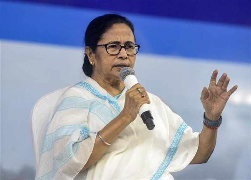Shouldn’t let girls go out at night: Mamata shocker on WB gang