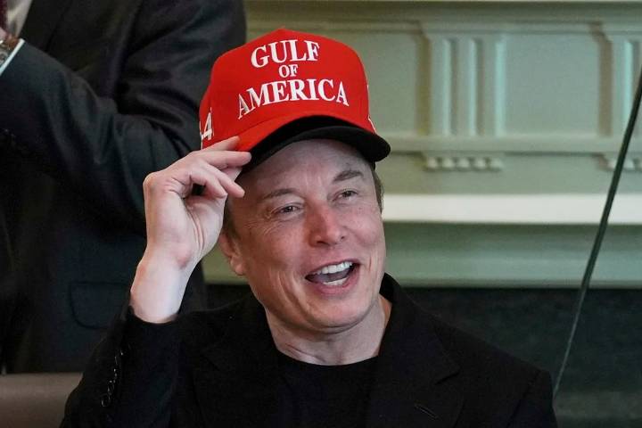 Elon Musk calls for the SPLC to be 'shut down'
