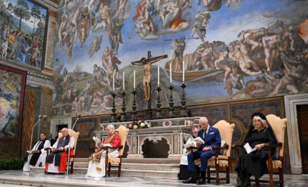 El Papa rezó con Carlos III en un oficio inédito desde el cisma anglicano