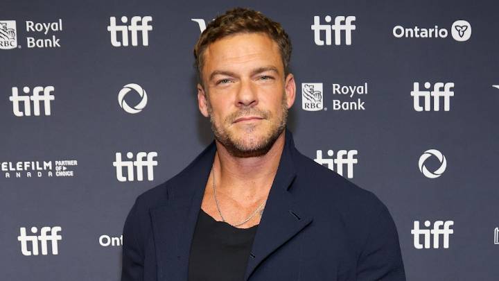Watch: Reacher's Alan Ritchson reveals incredible transformation after 'magic tattoo removal witchery' on season 4 set