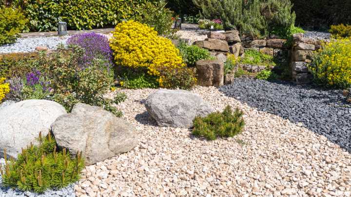 15 Stone Landscaping Ideas That Require Little Upkeep And Add Charm To Your Outdoor Space