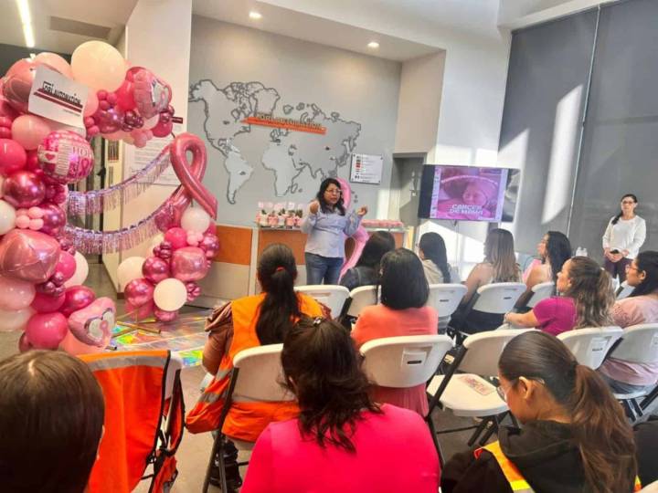 Pláticas de prevención y detección oportuna del cáncer de mama llegan a empresas de Coahuila