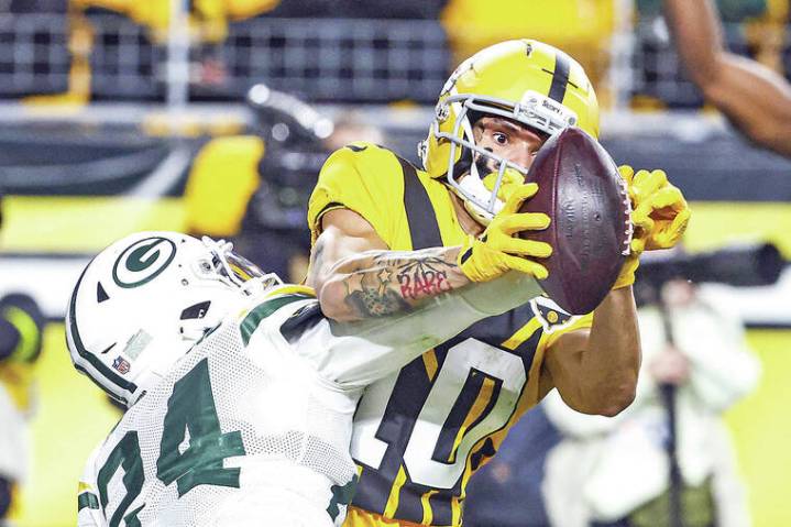 Jordan Love outplays Aaron Rodgers as Packers top Steelers