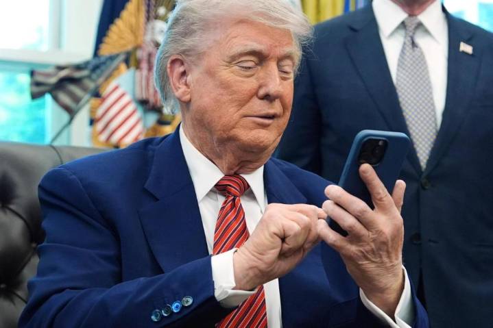 The government shuts down, and Trump goes online