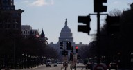 Inicia el cierre del gobierno de Estados Unidos tras falta de acuerdo presupuestario