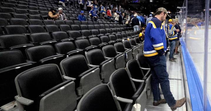 Photos: Blues open season with 5-0 shutout loss to Minnesota