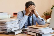 La mitad de los trabajadores en México padece estrés laboral y ya afecta su corazón y hasta relaciones personales, según OCC