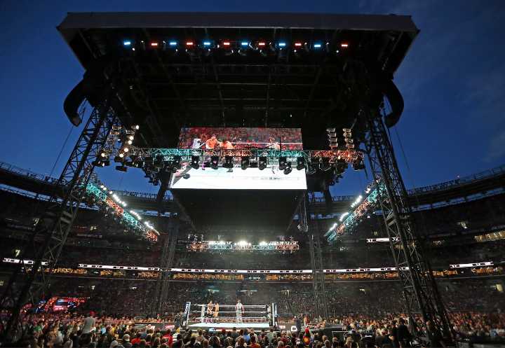 Former WWE champion injured in crash with drunk driver