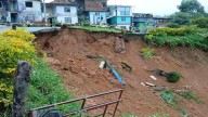 Deslizamiento despertó a vecinos de barrio de Granada, en el Oriente antioqueño; hay varias viviendas afectadas