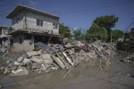 Lluvias en México dejan 80 muertos y 18 desaparecidos; Gobierno acelera restablecimiento de servicios