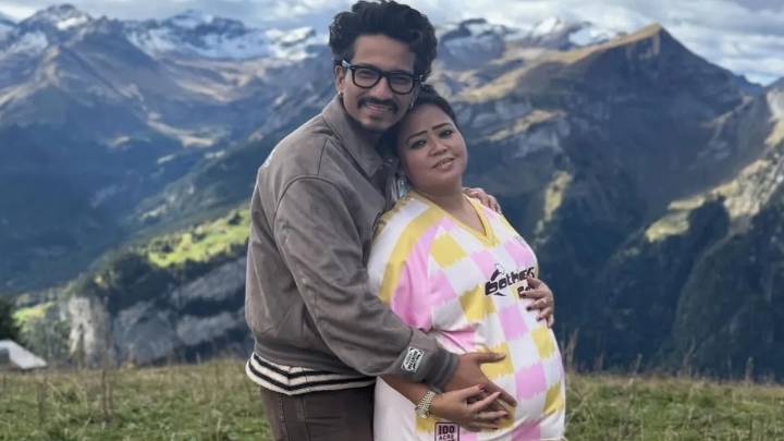 Bharti Singh flaunts her baby bump in pregnancy announcement pic with Haarsh Limbachiya...