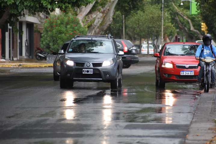Vuelve la humedad y el calor: el SMN anticipa viento Sur, chaparrones y altas temperaturas