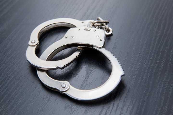 Woman arrested on domestic violence charges in Long Beach